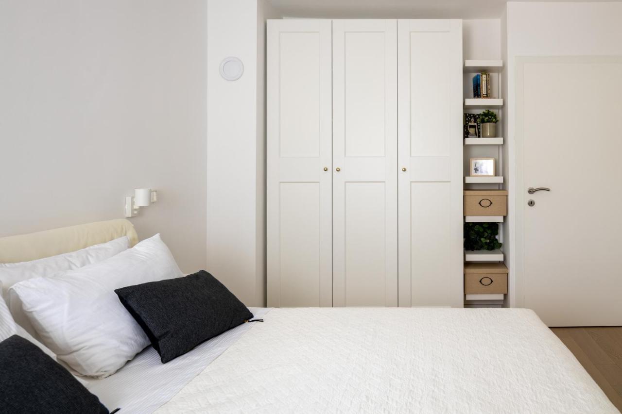 Apartment Nova 4* Дуги Рат Екстериор снимка